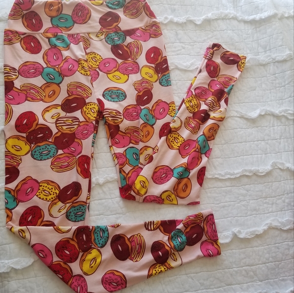 LuLaRoe Doughnut Leggings One Size Super Cute! Like New! - Picture 2 of 6